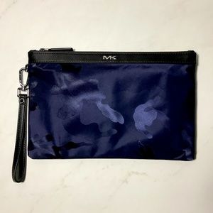 Michael Kors Men’s IndigoTravel Pouch